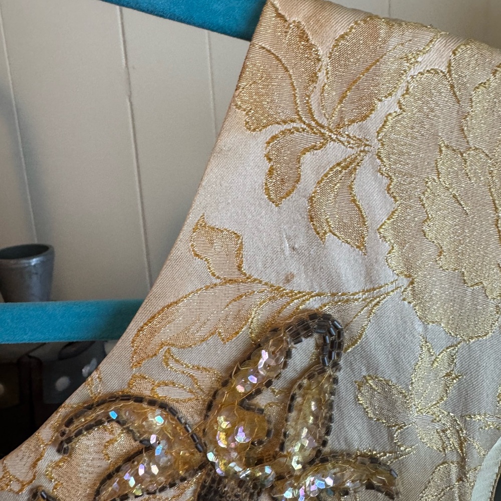 Gorgeous gold vintage dress with sequined floral accents and bows - Picture 8 of 13